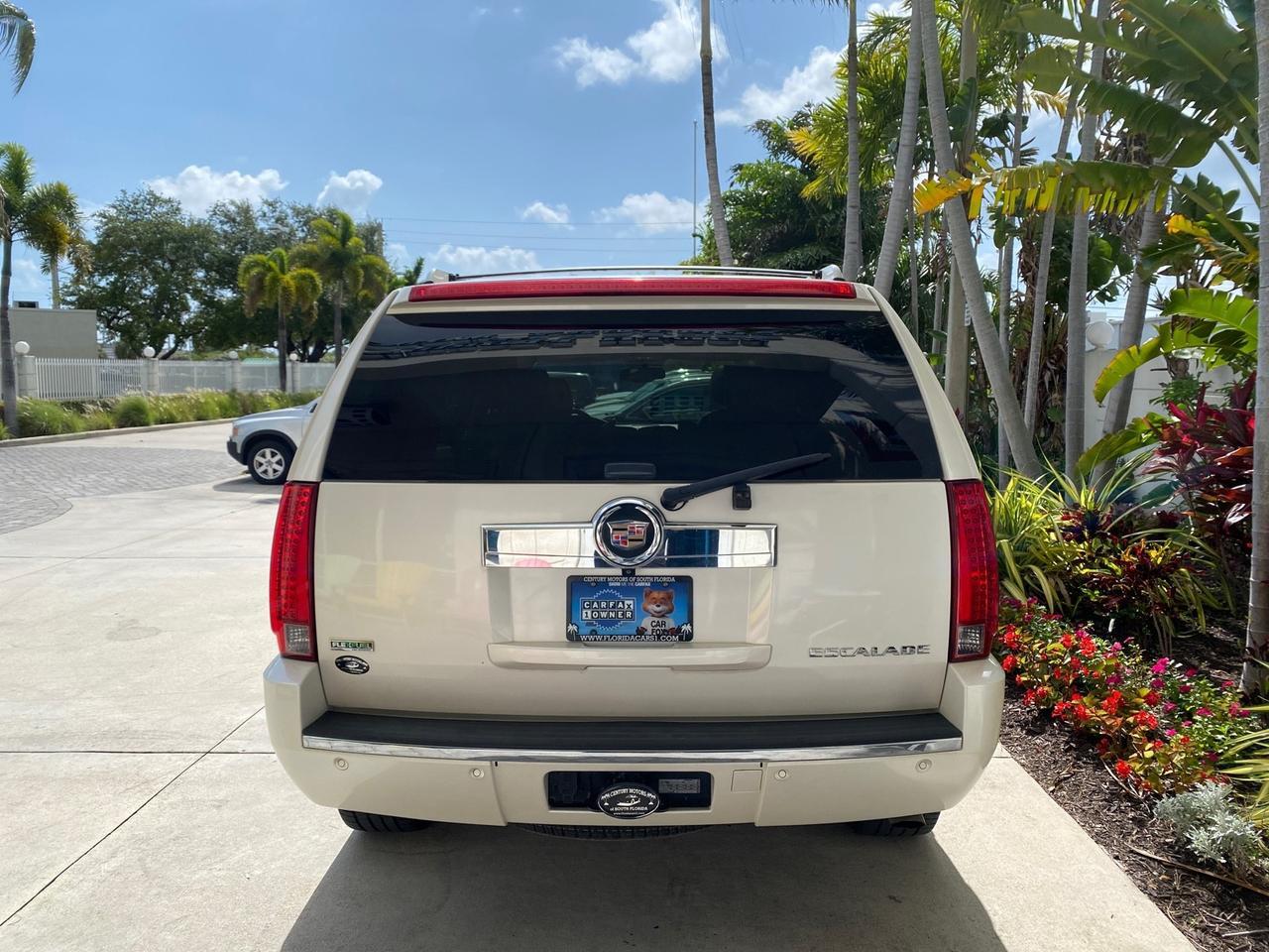 2010 Cadillac Escalade SUNROOF NAV Premium LOW MILES 66,933 Pompano Beach FL