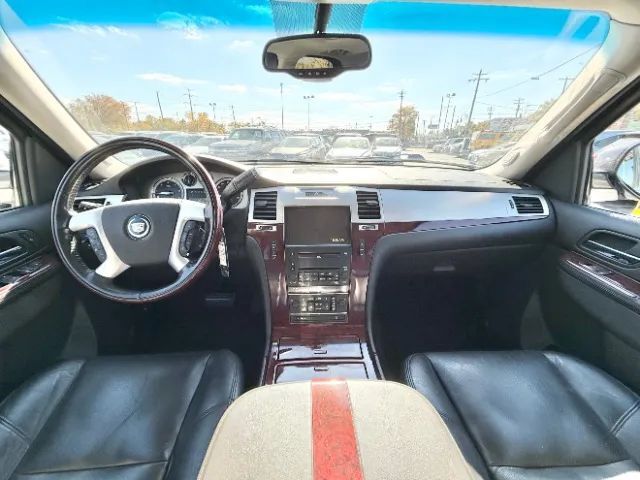 2010 Cadillac Escalade Sport Utility 4D Cincinnati OH