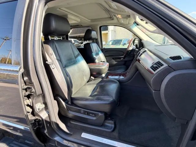 2010 Cadillac Escalade Sport Utility 4D Cincinnati OH