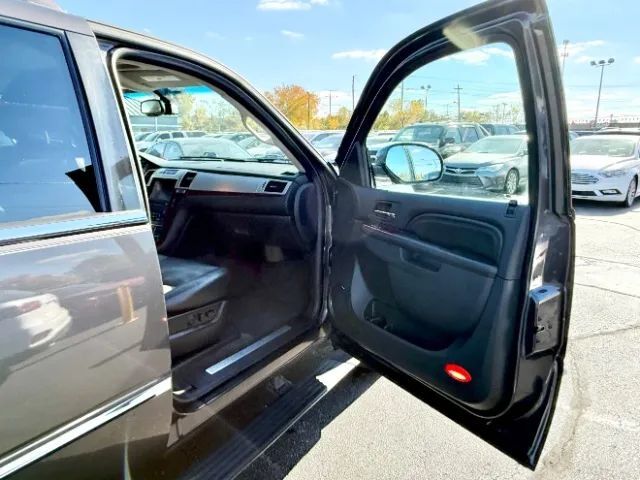 2010 Cadillac Escalade Sport Utility 4D Cincinnati OH