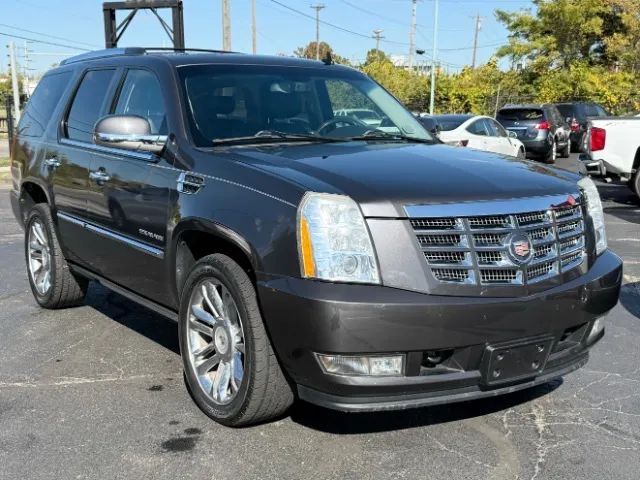 2010 Cadillac Escalade Sport Utility 4D