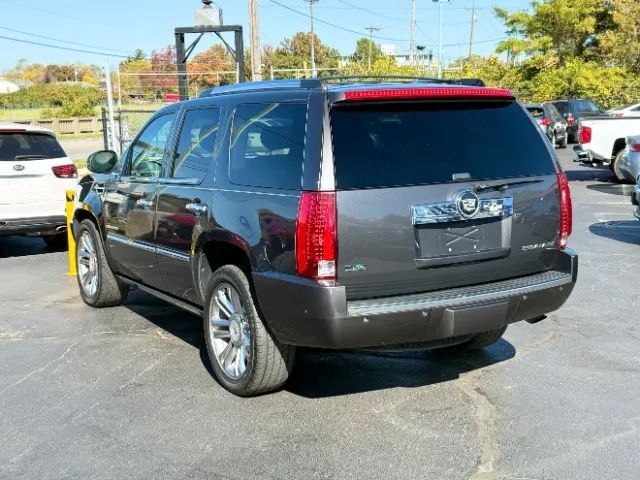 2010 Cadillac Escalade Sport Utility 4D Cincinnati OH