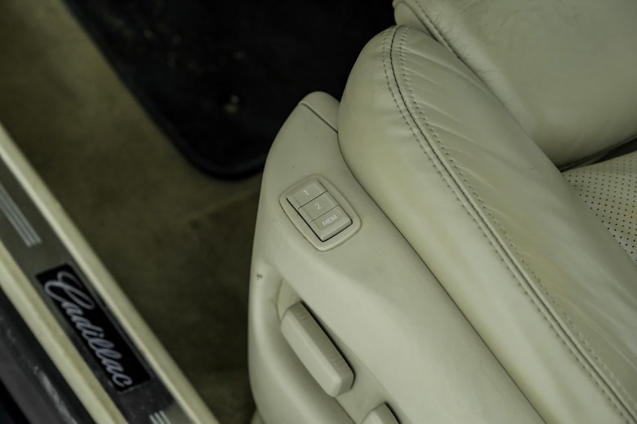 2010 Cadillac SRX LUXURY PANORAMA LEATHER HEATED SEATS KEYLESS START BOSE SOUND SYSTEM Carrollton TX