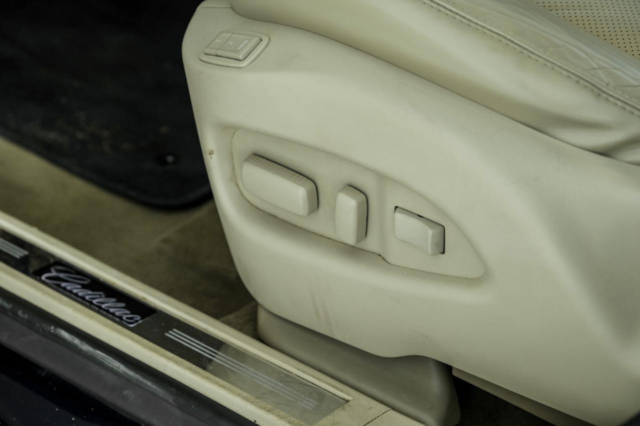 2010 Cadillac SRX LUXURY PANORAMA LEATHER HEATED SEATS KEYLESS START BOSE SOUND SYSTEM Carrollton TX