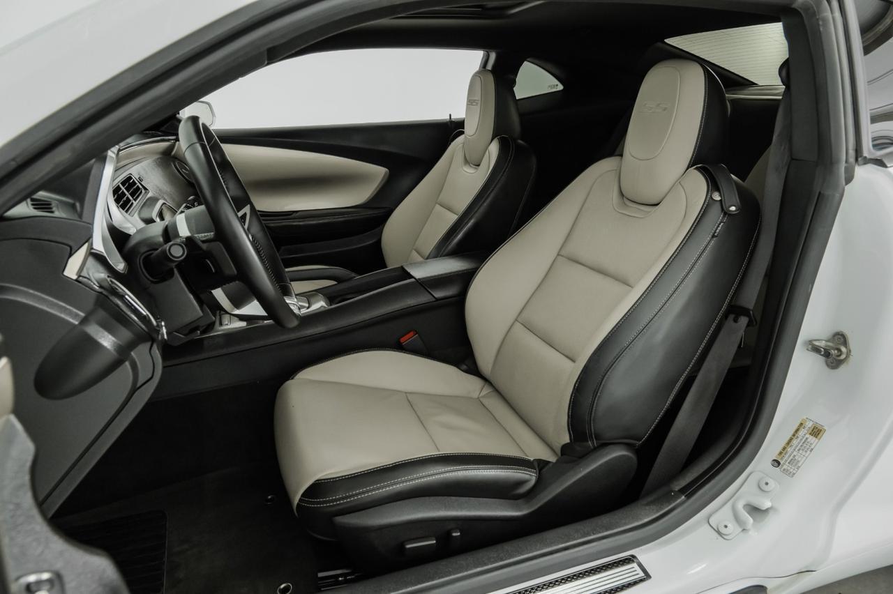 2010 Chevrolet Camaro 2SS AUTOMATIC SUNROOF LEATHER HEATED SEATS BOSTON ACOUSTICS PADDLE SHIFTERS Carrollton TX