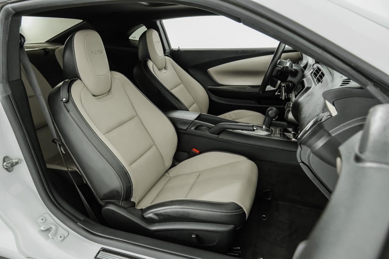 2010 Chevrolet Camaro 2SS AUTOMATIC SUNROOF LEATHER HEATED SEATS BOSTON ACOUSTICS PADDLE SHIFTERS Carrollton TX