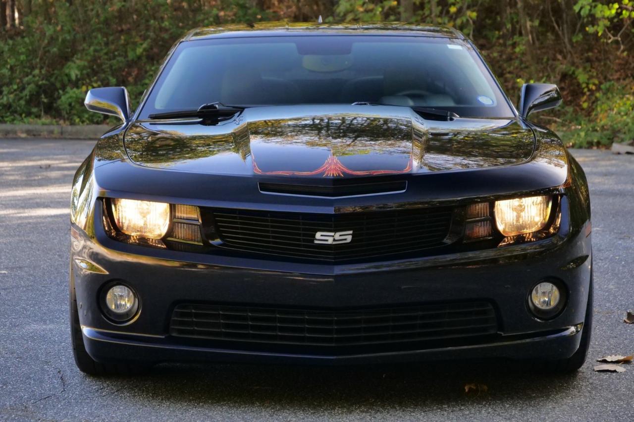 2010 Chevrolet Camaro 2SS / Manual / 6.2L V8 / Heated Leather Seats High Point NC