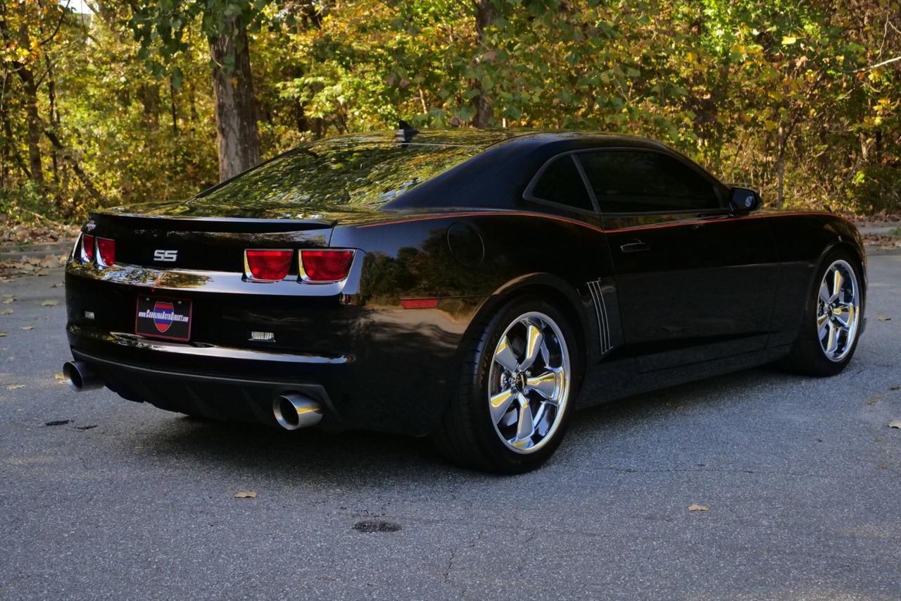 2010 Chevrolet Camaro 2SS / Manual / 6.2L V8 / Heated Leather Seats High Point NC