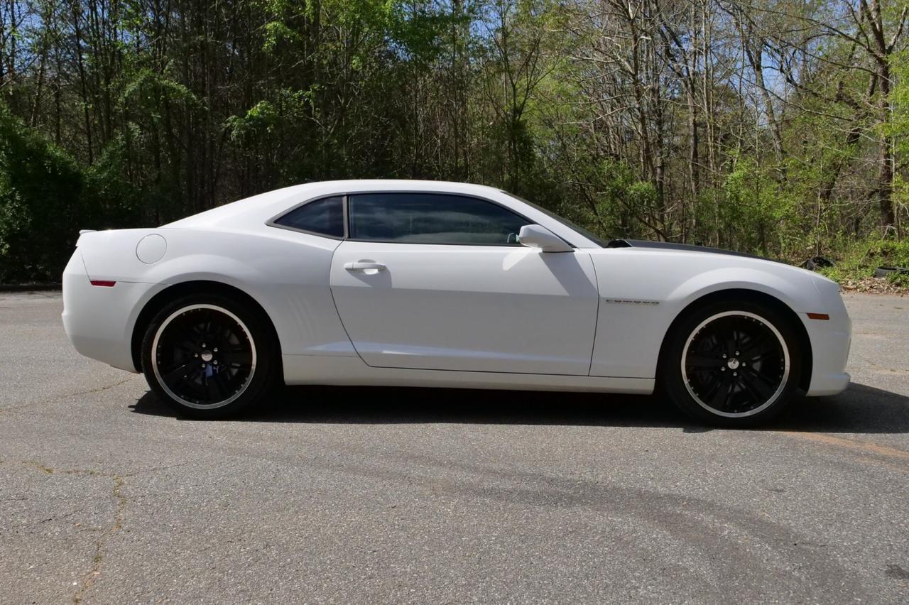 2010 Chevrolet Camaro 2SS / RS Package / Black Wheel PKG / V8! Lincolnton NC
