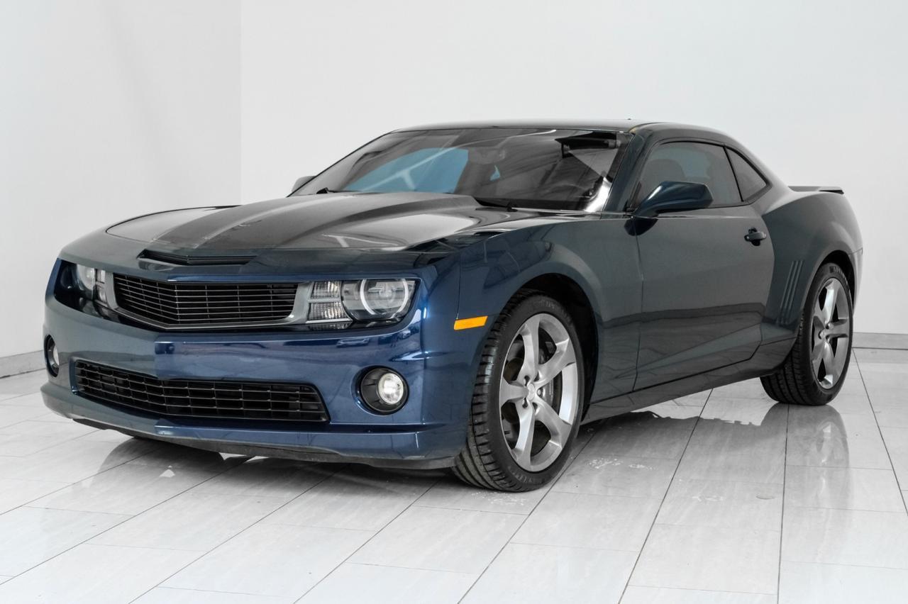 2010 Chevrolet Camaro 2SS SUNROOF LEATHER HEATED SEATS REAR PARK ASSIST POWER DRIVER SEAT BOSTON ACOUSTICS Carrollton TX