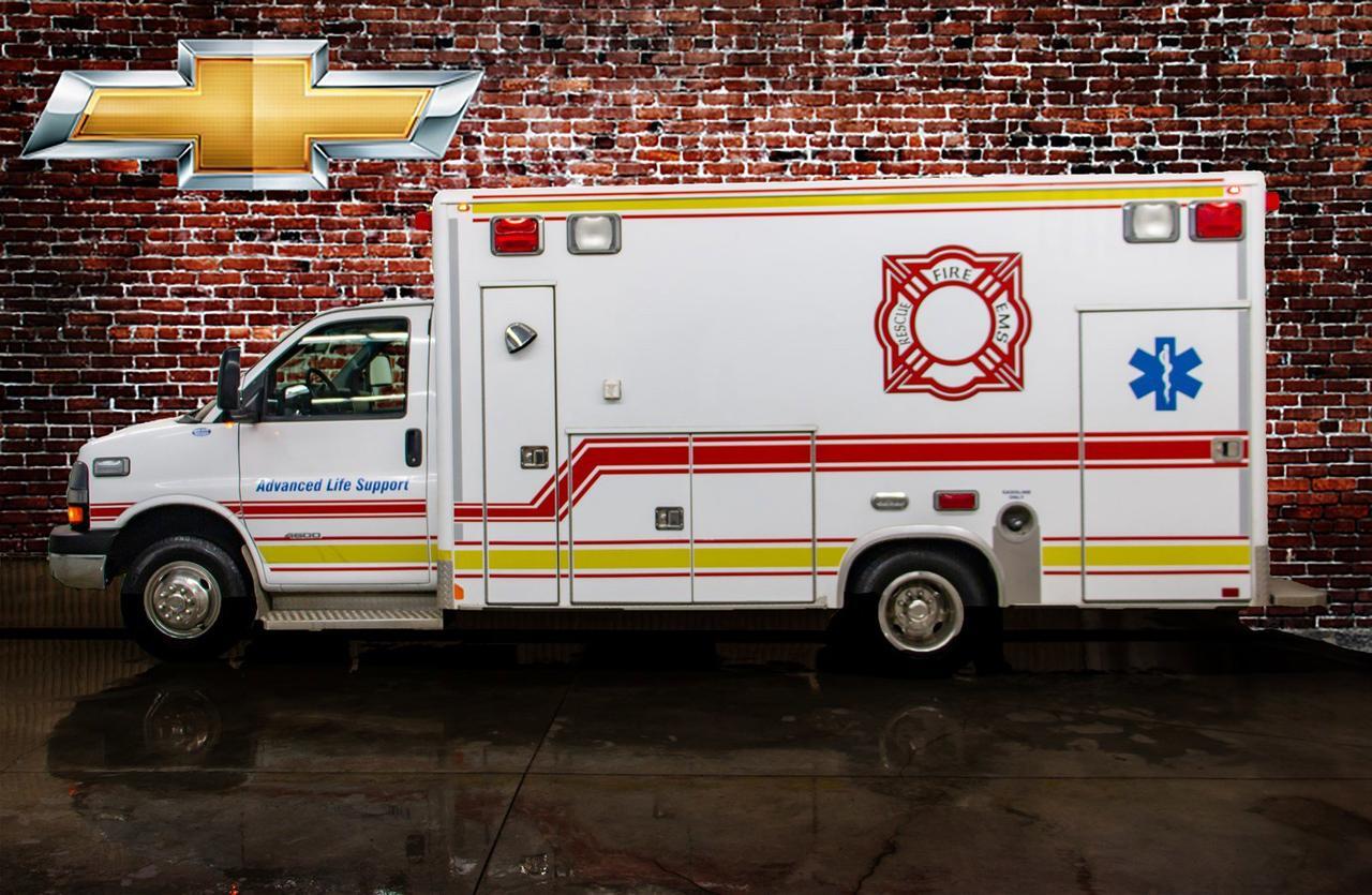 2010 Chevrolet Express Commercial Cutaway 4500