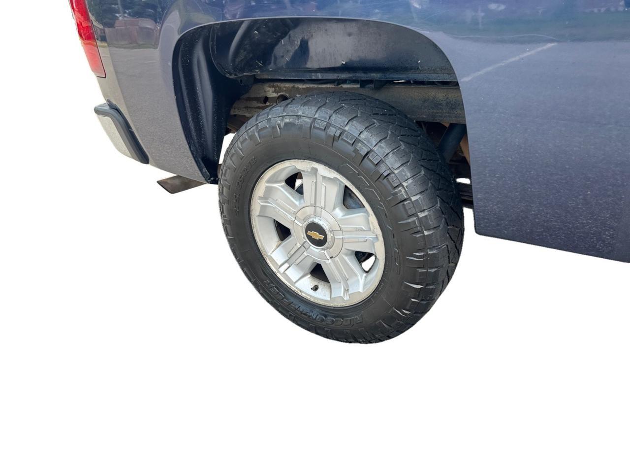 2010 Chevrolet Silverado 1500 LT, 4X4, TOWING PACKAGE, POWER HEATED MIRRORS, TITLT STEERING WHEEL, POWER WINDOWS, POWER LOCKS, CRUISE CONTROL, CLEAN CARFAX, COME SEE THIS RELIABLE TRUCK TODAY! Norfolk VA
