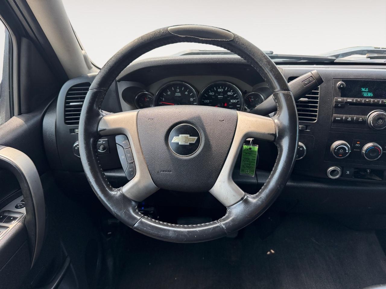 2010 Chevrolet Silverado 1500 LT, 4X4, TOWING PACKAGE, POWER HEATED MIRRORS, TITLT STEERING WHEEL, POWER WINDOWS, POWER LOCKS, CRUISE CONTROL, CLEAN CARFAX, COME SEE THIS RELIABLE TRUCK TODAY! Norfolk VA