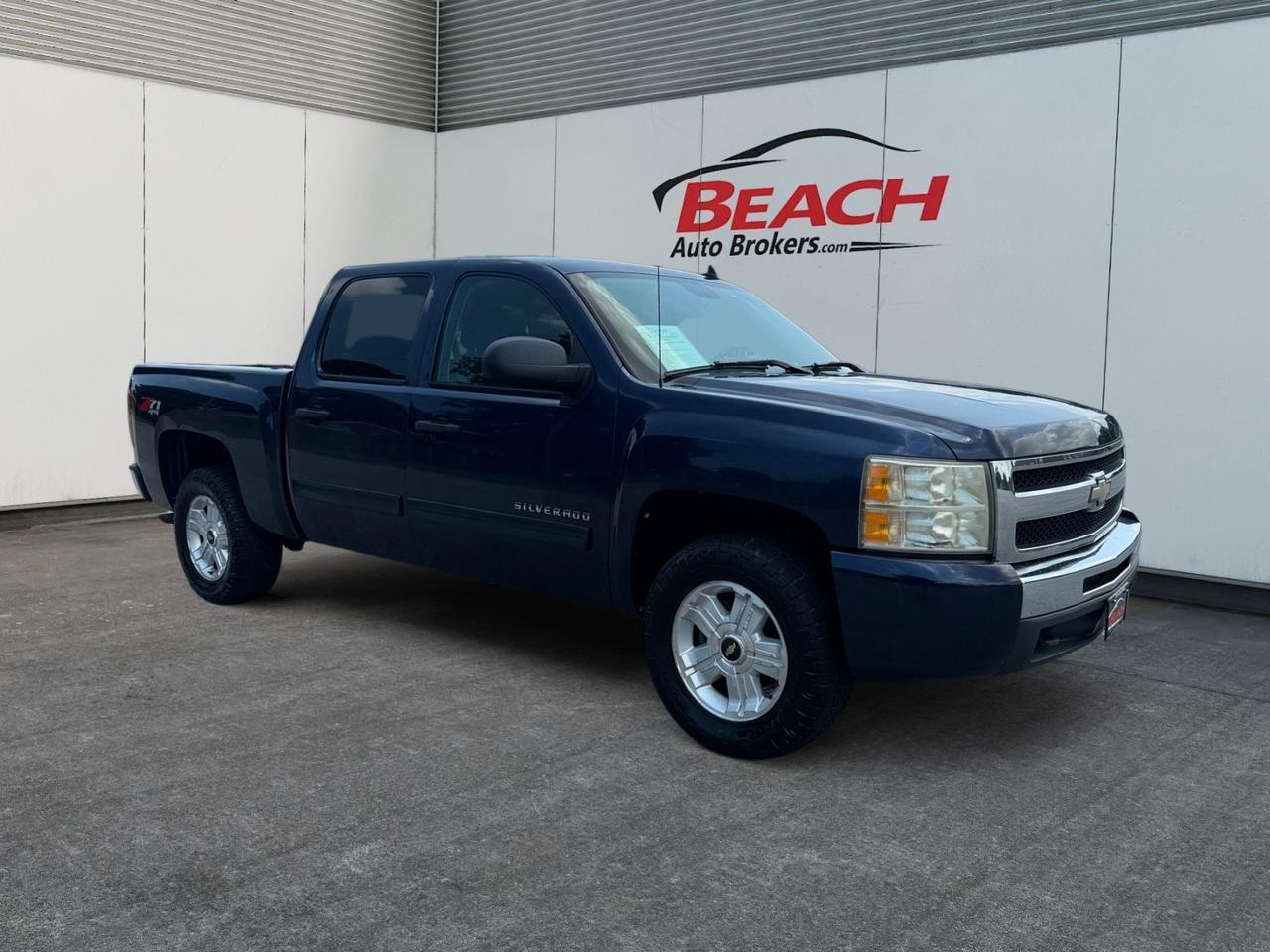 2010 Chevrolet Silverado 1500 LT, 4X4, TOWING PACKAGE, POWER HEATED MIRRORS, TITLT STEERING WHEEL, POWER WINDOWS, POWER LOCKS, CRUISE CONTROL, CLEAN CARFAX, COME SEE THIS RELIABLE TRUCK TODAY! Norfolk VA