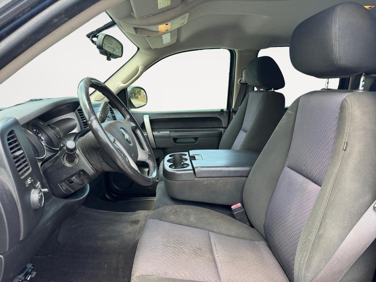 2010 Chevrolet Silverado 1500 LT, 4X4, TOWING PACKAGE, POWER HEATED MIRRORS, TITLT STEERING WHEEL, POWER WINDOWS, POWER LOCKS, CRUISE CONTROL, CLEAN CARFAX, COME SEE THIS RELIABLE TRUCK TODAY! Norfolk VA
