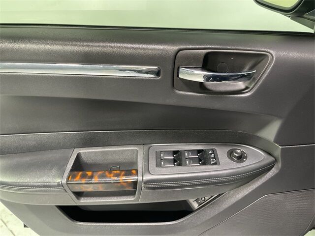 2010 Chrysler 300C Hemi Columbia SC