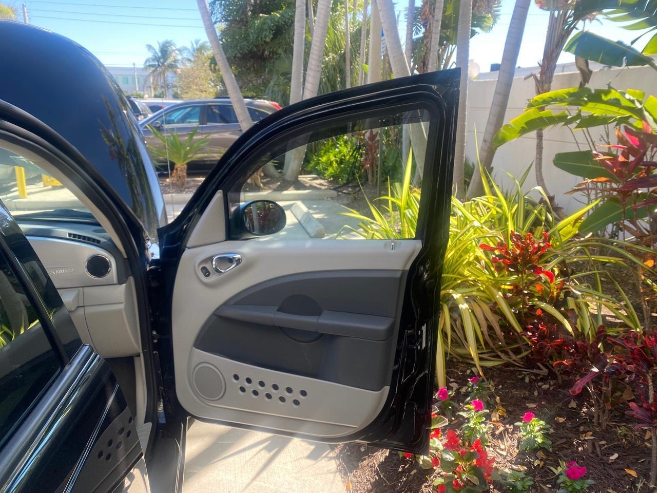 2010 Chrysler PT Cruiser Classic LOW MILES 37,988 1 OWNER Pompano Beach FL