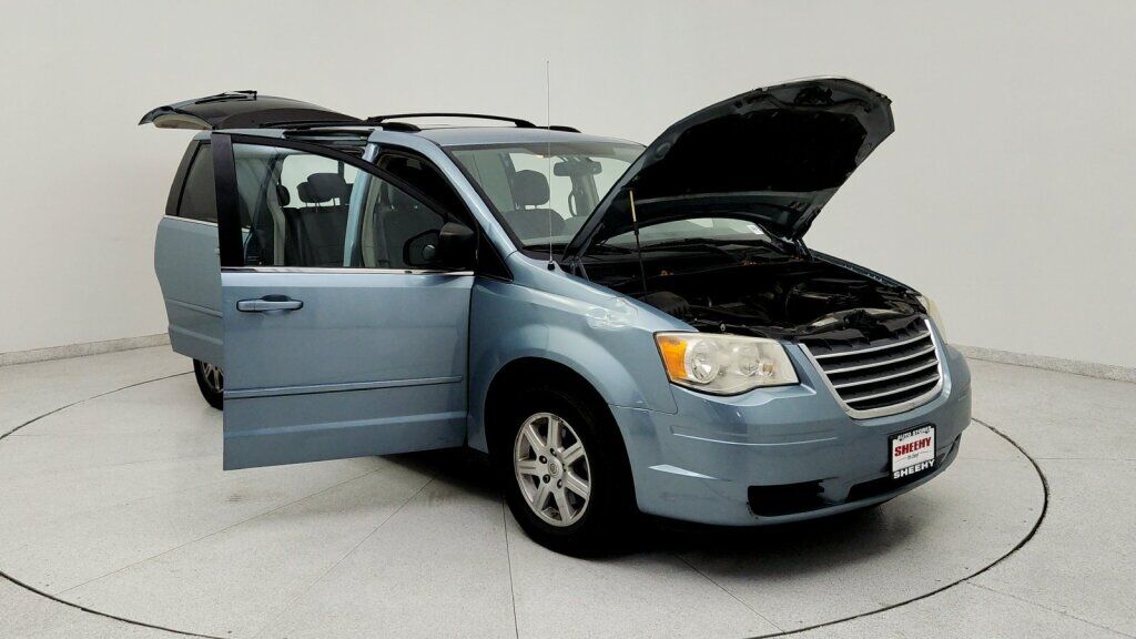 2010 Chrysler Town & Country LX Laurel MD