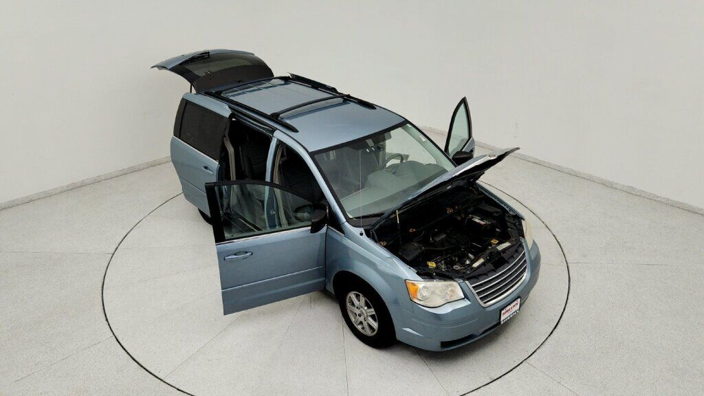 2010 Chrysler Town & Country LX Laurel MD
