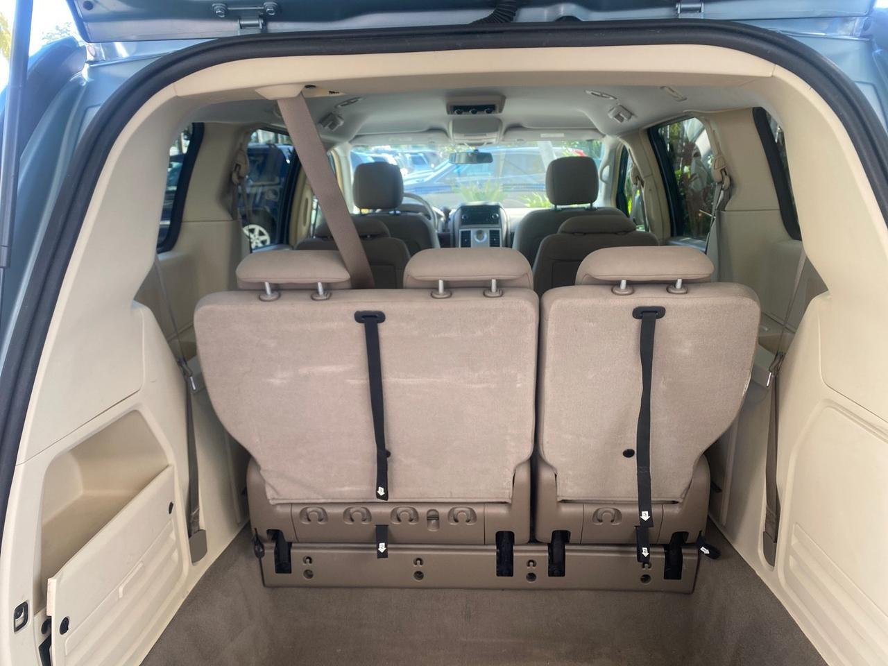 2010 Chrysler Town & Country LXI LOW MILES 77705 FL Pompano Beach FL