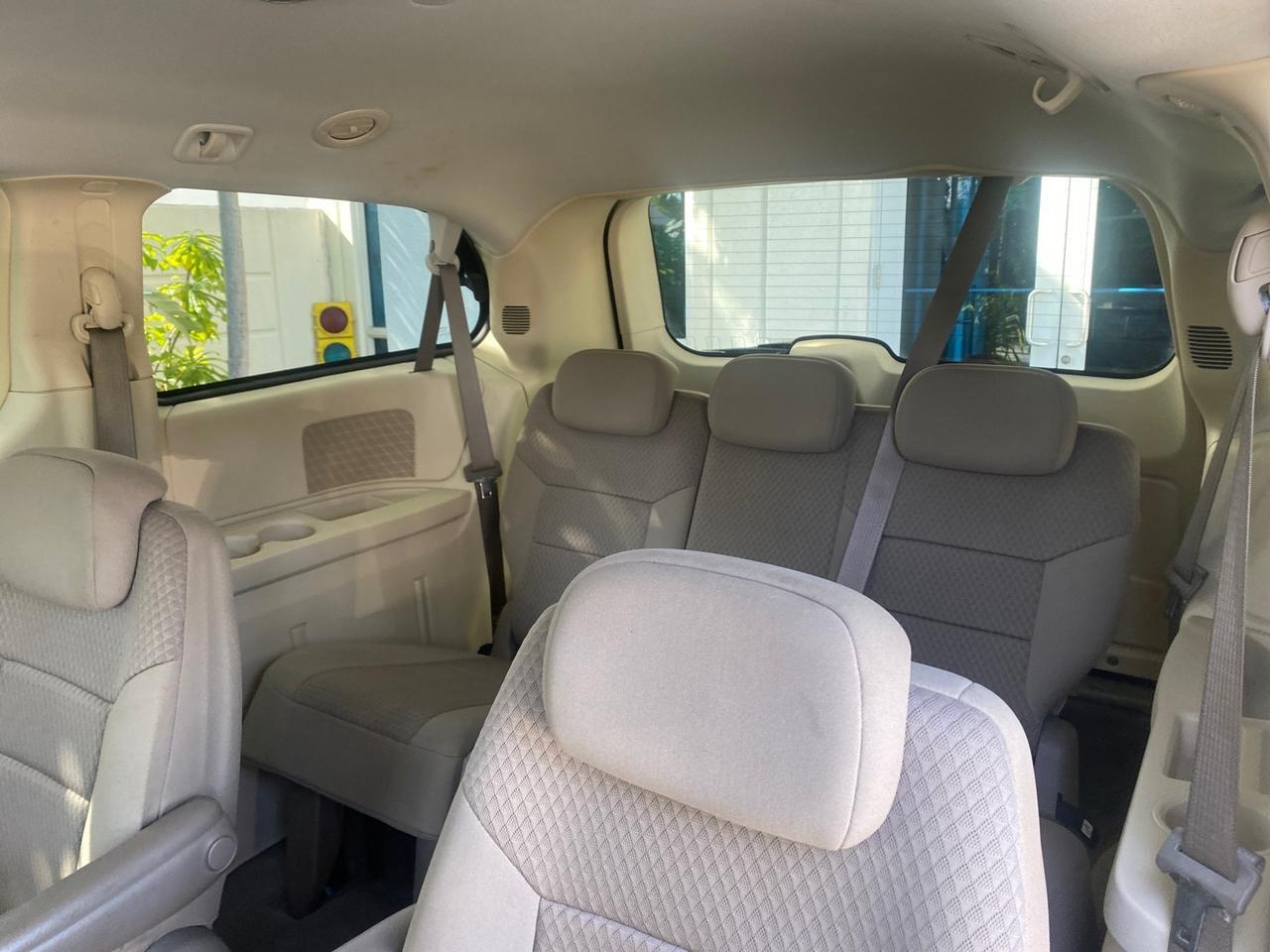 2010 Chrysler Town & Country LXI LOW MILES 77705 FL Pompano Beach FL