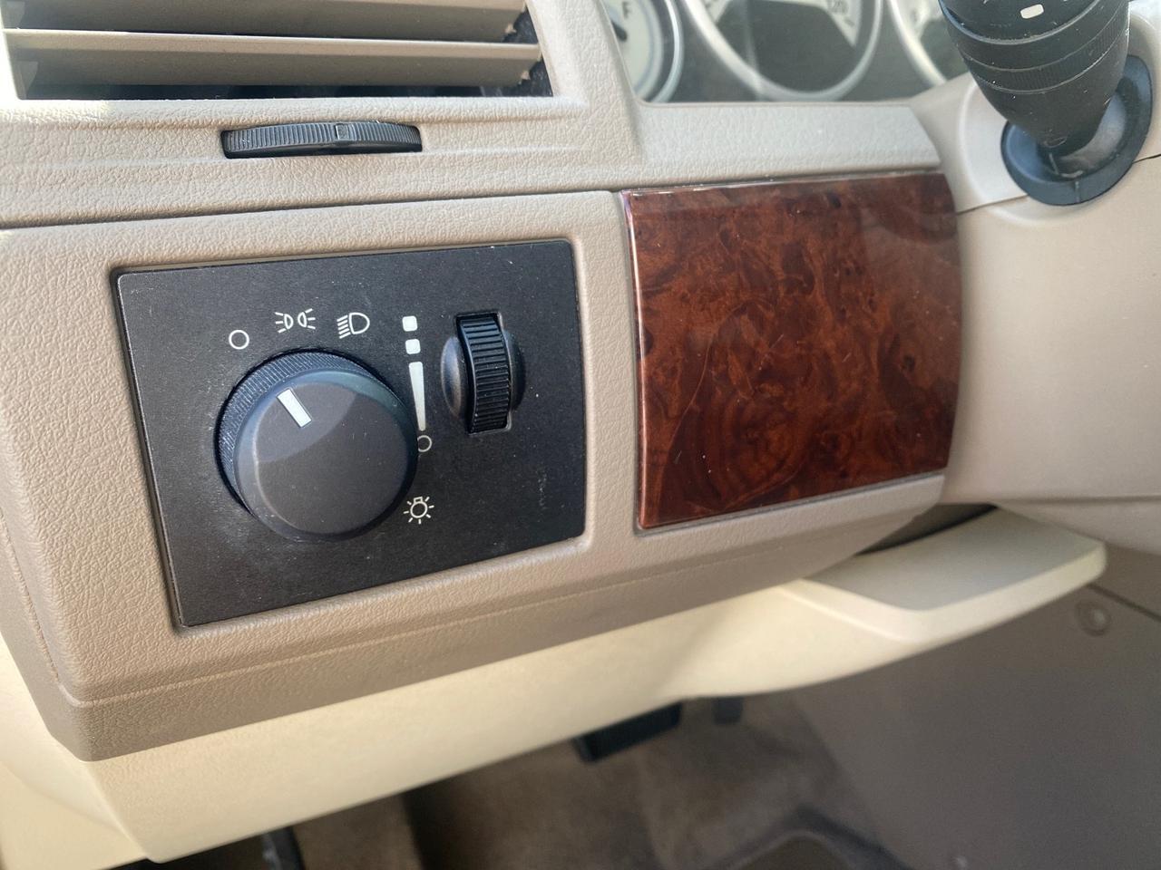 2010 Chrysler Town & Country LXI LOW MILES 77705 FL Pompano Beach FL