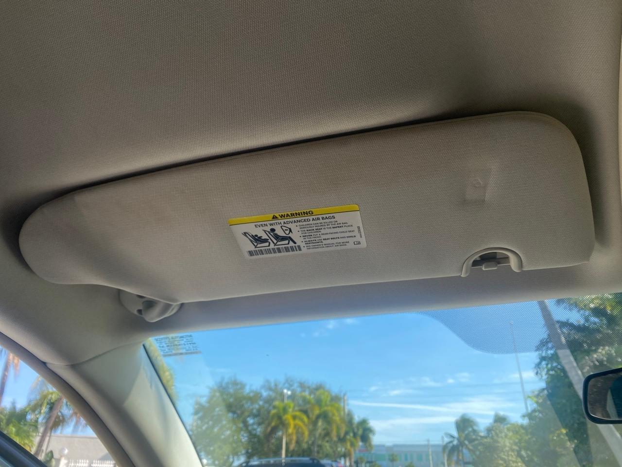 2010 Chrysler Town & Country LXI LOW MILES 77705 FL Pompano Beach FL