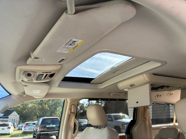 2010 Chrysler Town & Country Limited Hattiesburg MS