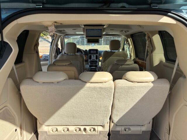 2010 Chrysler Town & Country Limited Hattiesburg MS