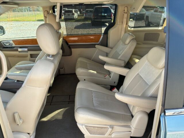 2010 Chrysler Town & Country Limited Hattiesburg MS