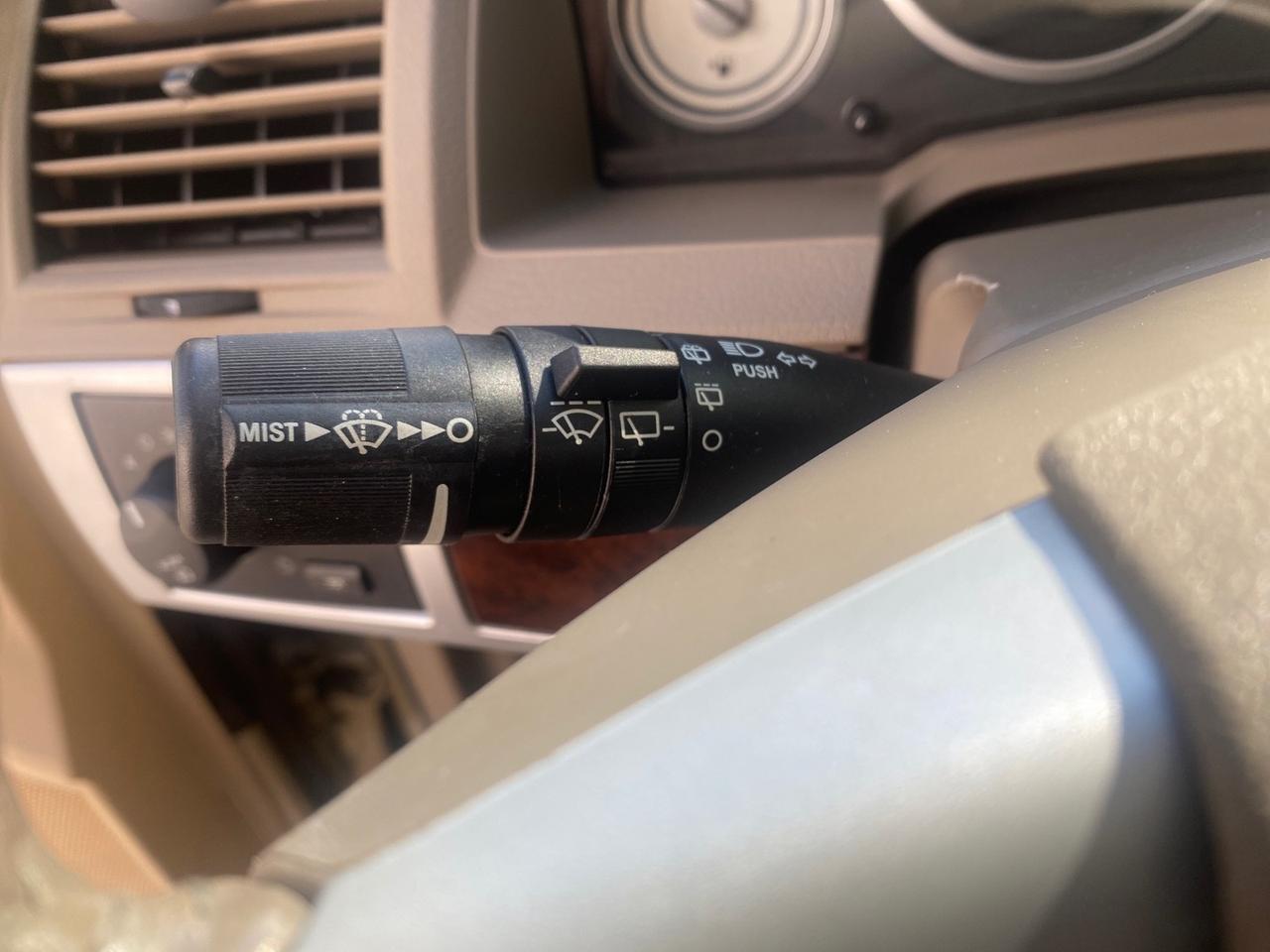 2010 Chrysler Town & Country Touring LOW MILES 33,692 1 OWNER Pompano Beach FL