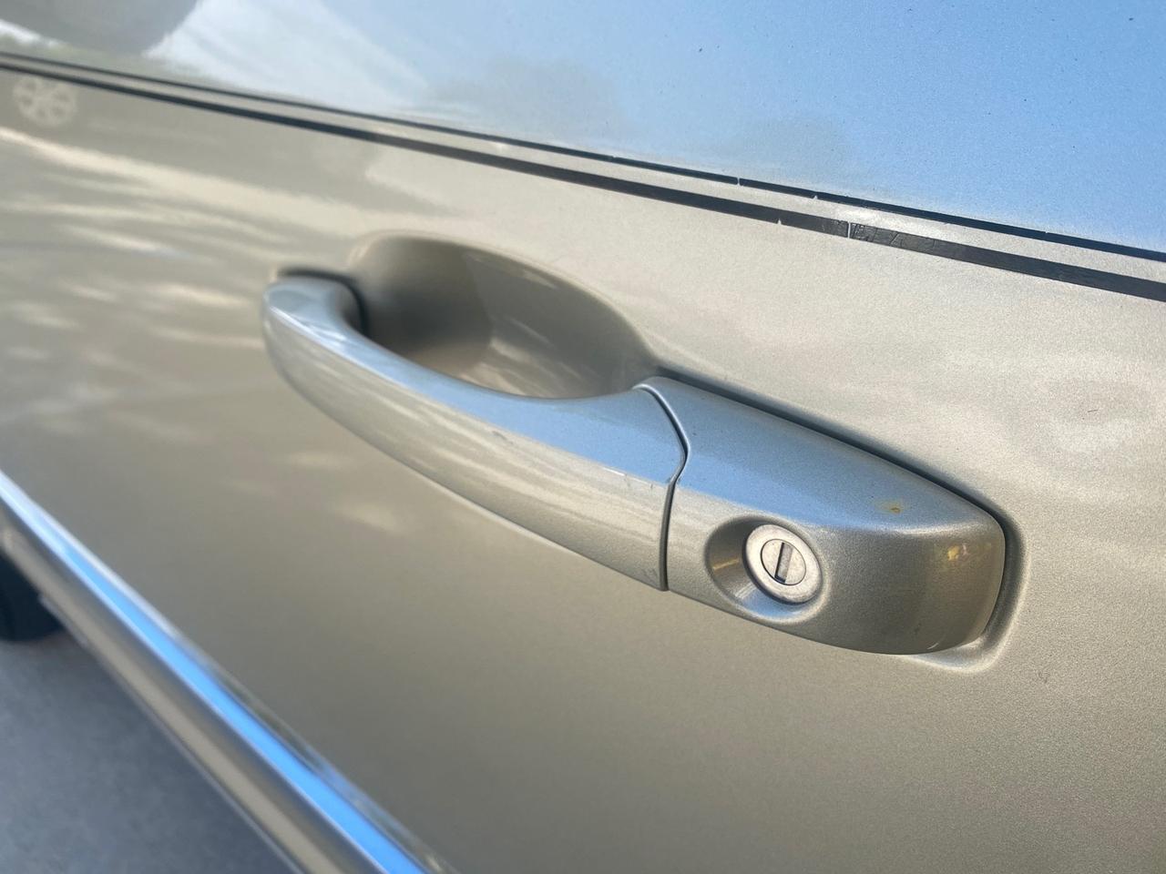 2010 Chrysler Town & Country Touring LOW MILES 33,692 1 OWNER Pompano Beach FL