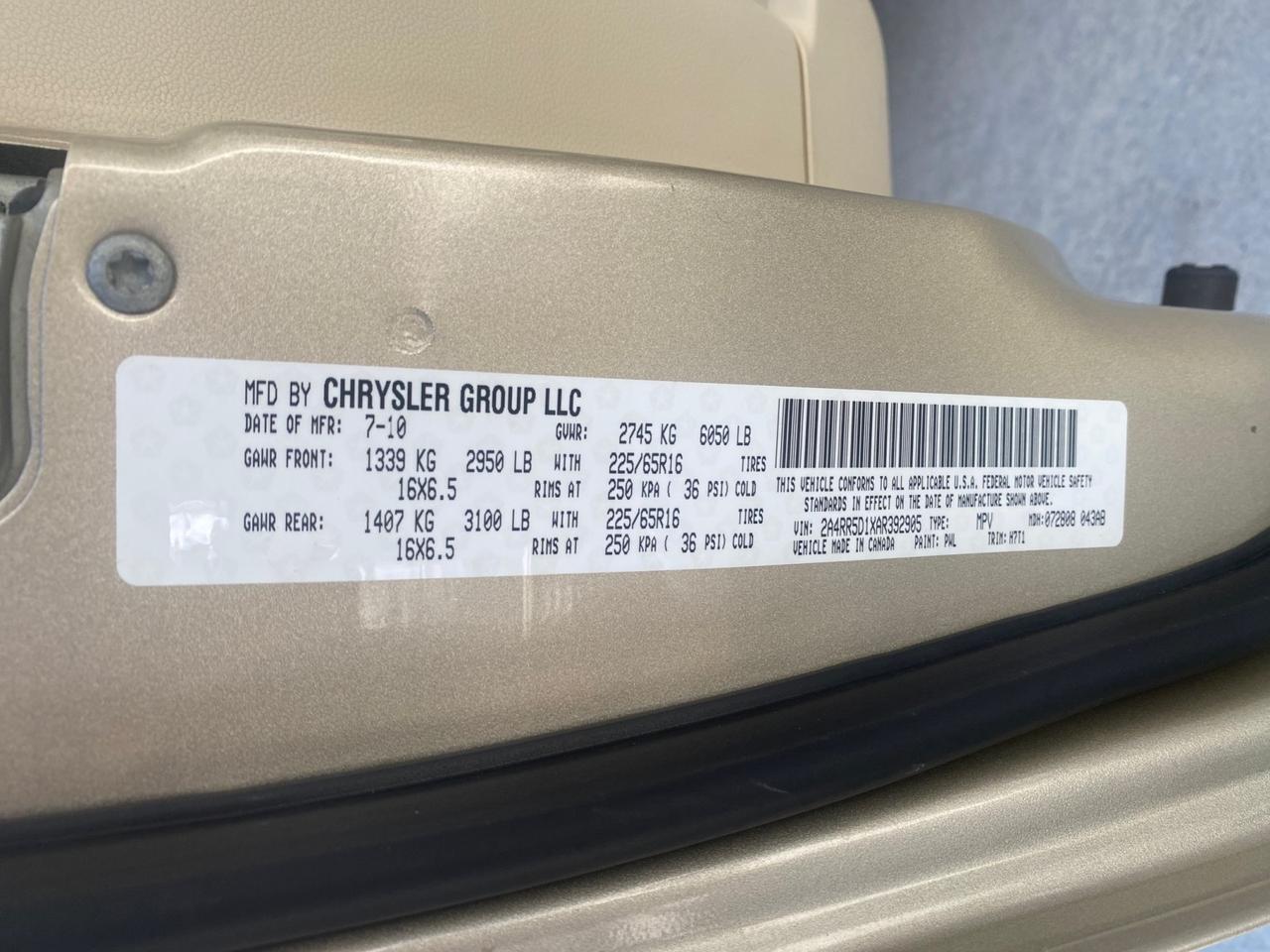 2010 Chrysler Town & Country Touring LOW MILES 33,692 1 OWNER Pompano Beach FL