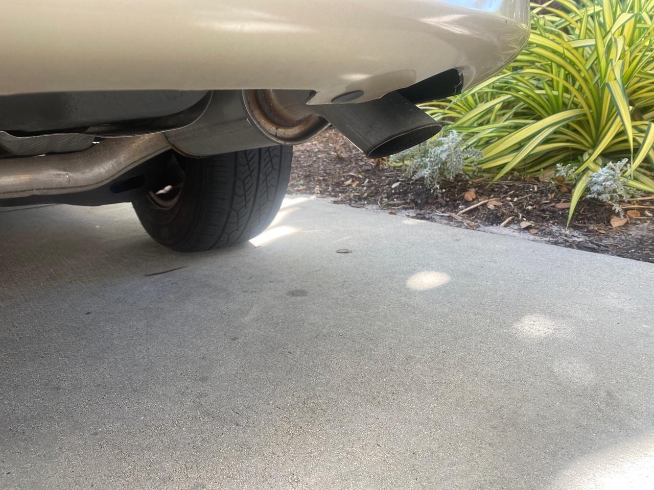 2010 Chrysler Town & Country Touring LOW MILES 33,692 1 OWNER Pompano Beach FL