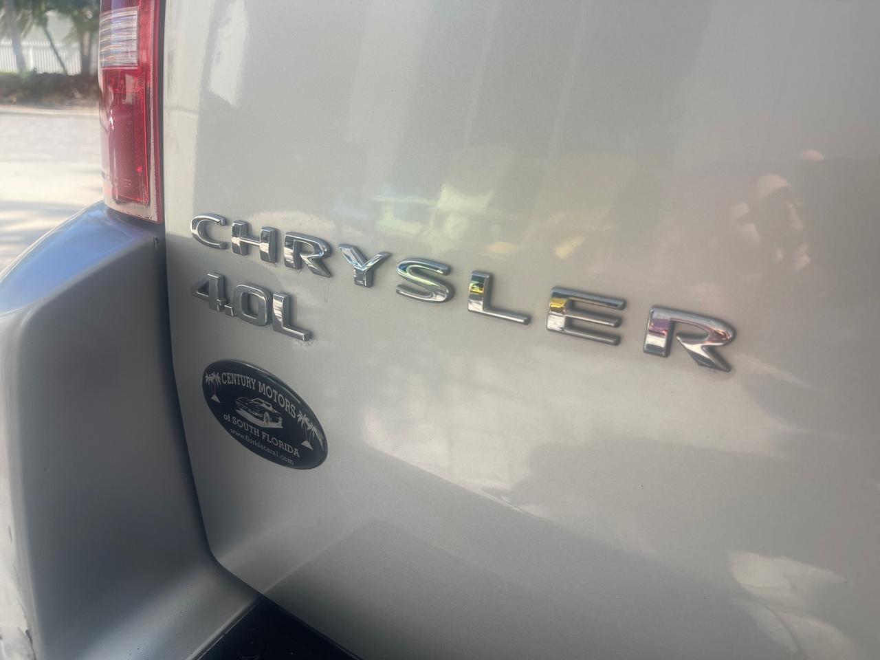 2010 Chrysler Town & Country Touring LOW MILES 37,217 1 OWNER Pompano Beach FL