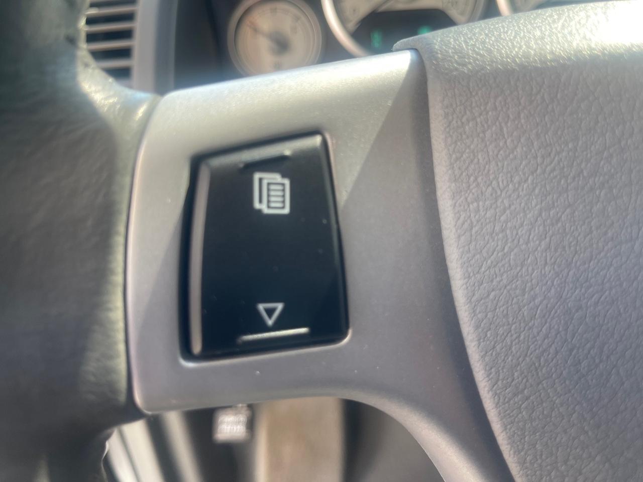 2010 Chrysler Town & Country Touring LOW MILES 37,217 1 OWNER Pompano Beach FL