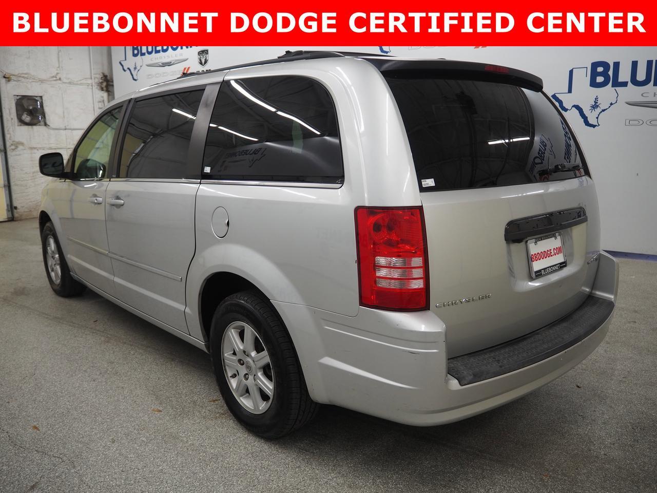 2010 Chrysler Town & Country Touring Plus New Braunfels TX