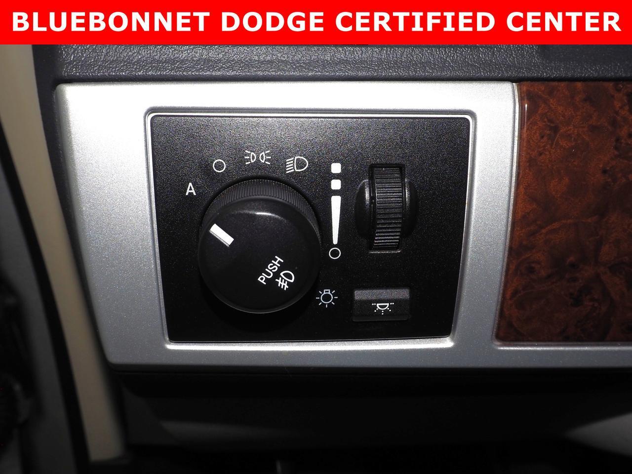2010 Chrysler Town & Country Touring Plus New Braunfels TX