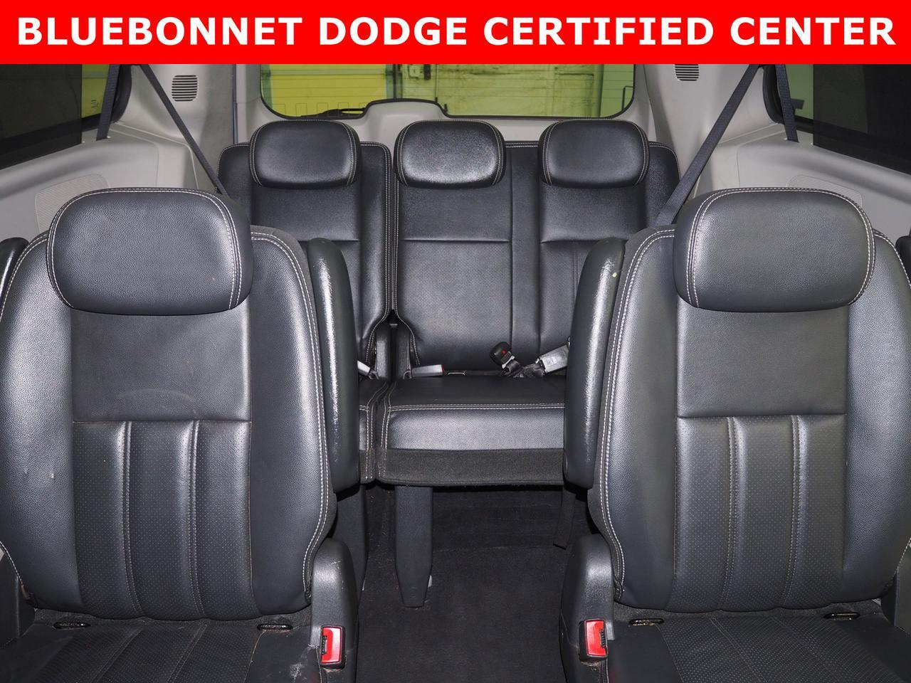 2010 Chrysler Town & Country Touring Plus New Braunfels TX