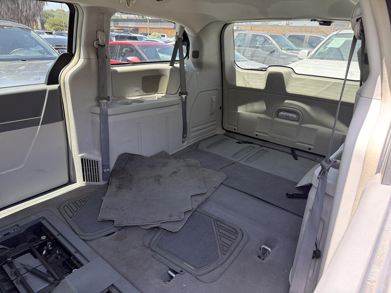 2010 Chrysler Town & Country Touring San Antonio TX