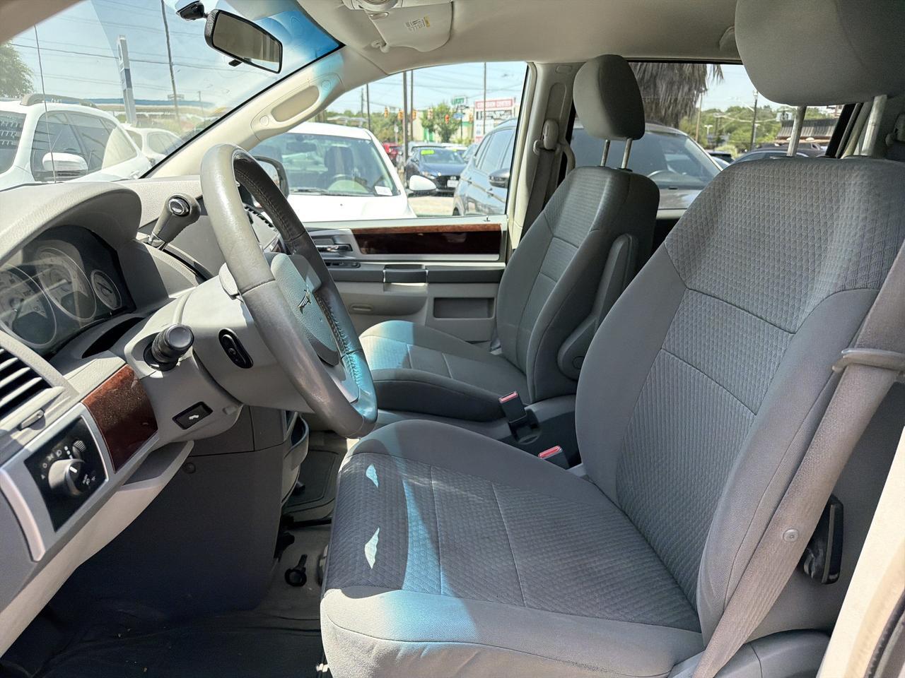 2010 Chrysler Town & Country Touring San Antonio TX