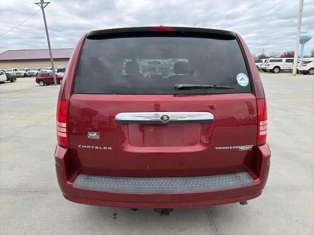 2010 Chrysler Town &amp; Country Touring Watertown SD