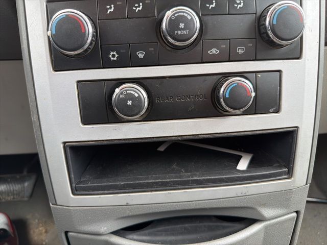 2010 Chrysler Town &amp; Country Touring Watertown SD