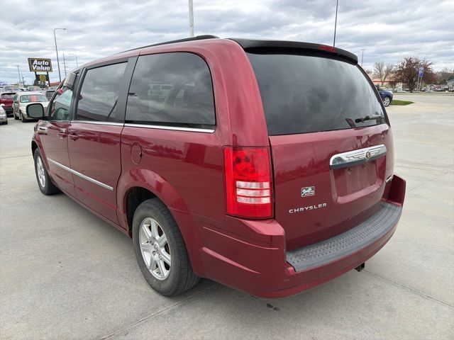 2010 Chrysler Town &amp; Country Touring Watertown SD