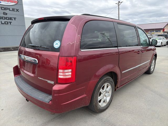 2010 Chrysler Town &amp; Country Touring Watertown SD