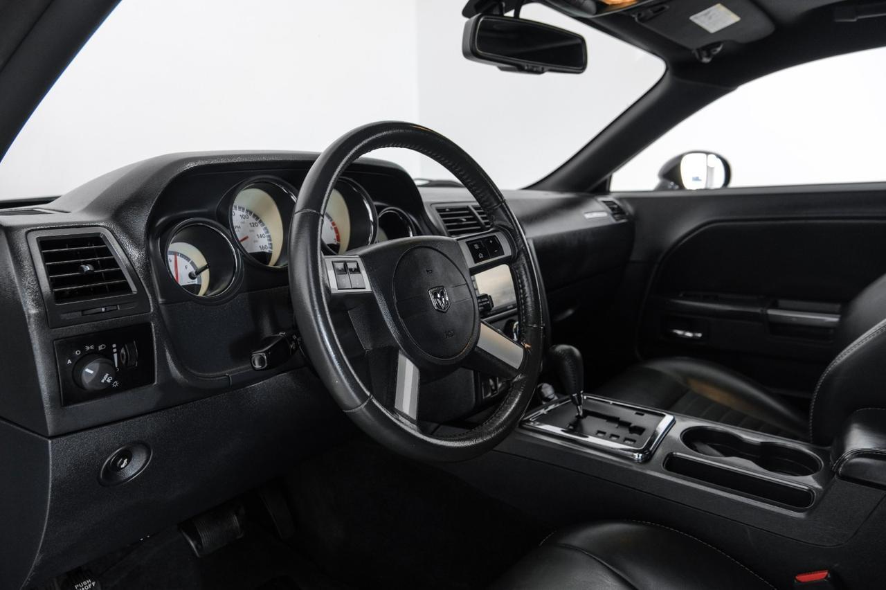 2010 Dodge Challenger R/T 5.7L HEMI AUTOMATIC NAVIGATION SUNROOF LEATHER HEATED SEATS Carrollton TX