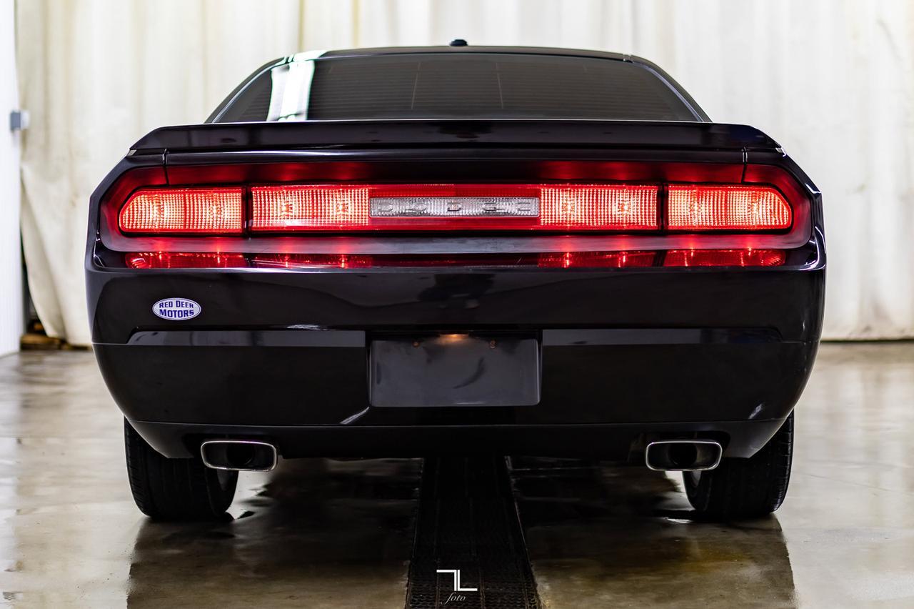 2010 Dodge Challenger R/T HEMI Leather Roof Nav Red Deer AB