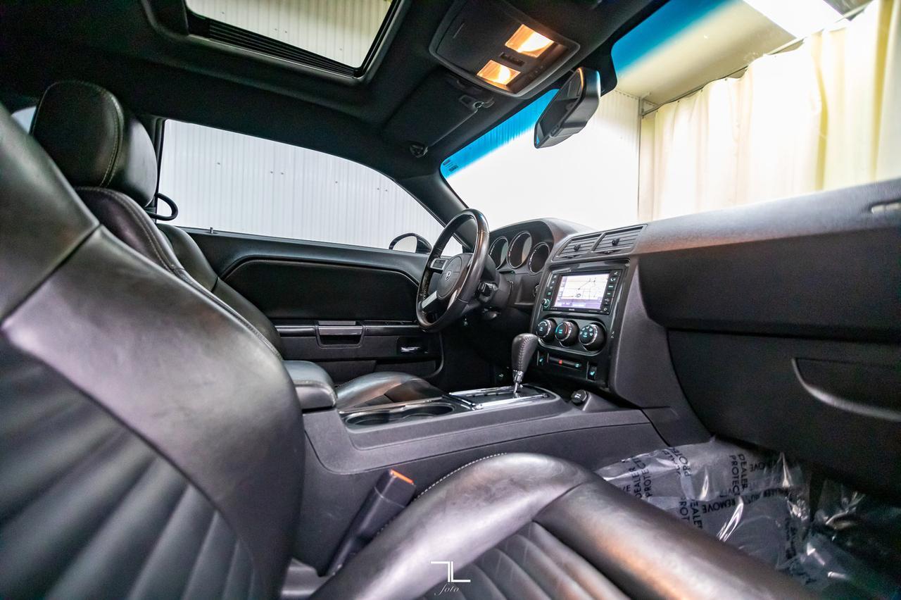 2010 Dodge Challenger R/T HEMI Leather Roof Nav Red Deer AB