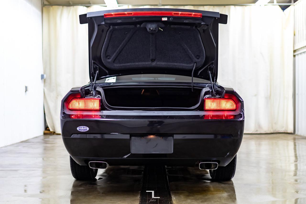 2010 Dodge Challenger R/T HEMI Leather Roof Nav Red Deer AB