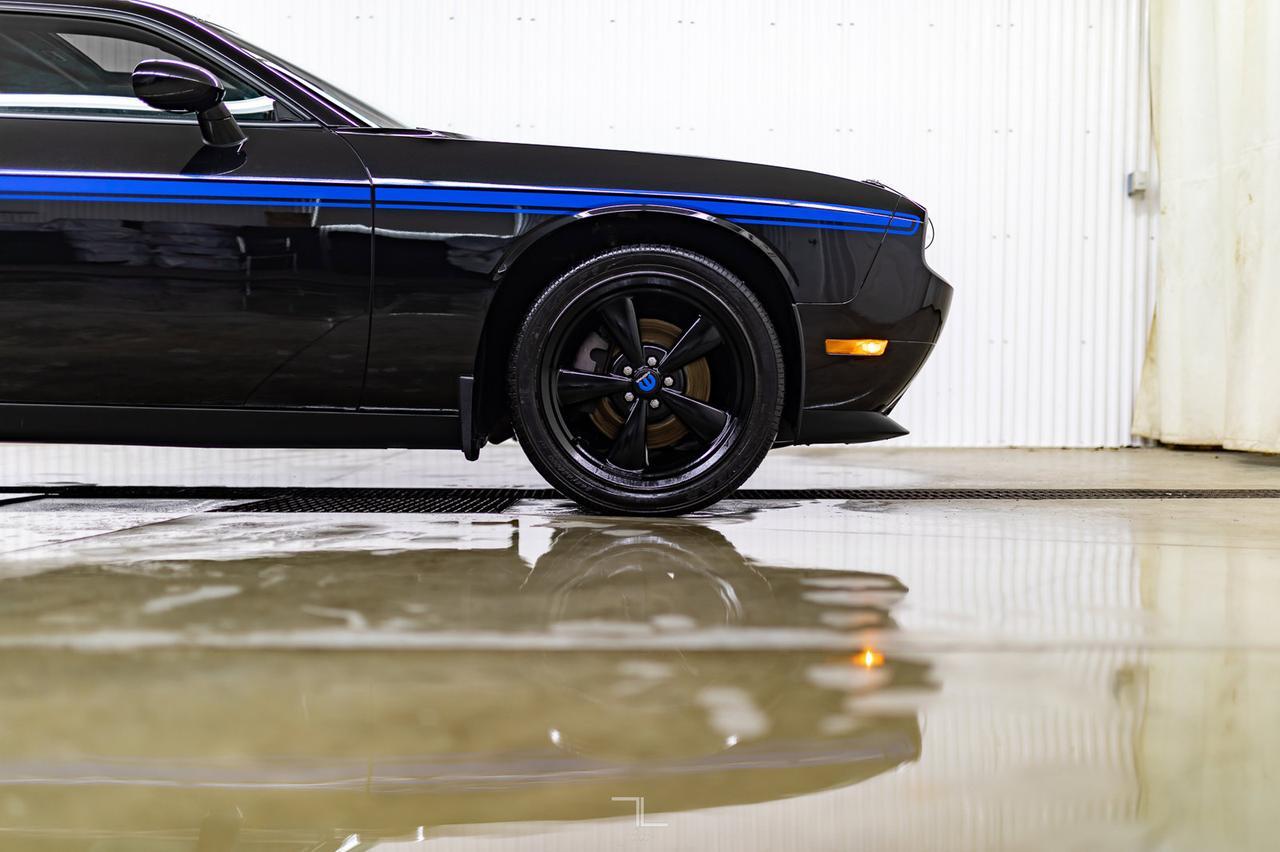 2010 Dodge Challenger R/T Mopar Edition Manual 68/100 Leather Roof Nav Red Deer AB